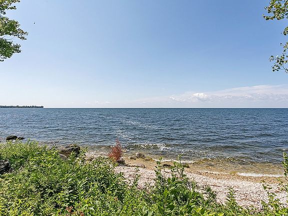 2nd image of 8141 Bay Dr Unit C3