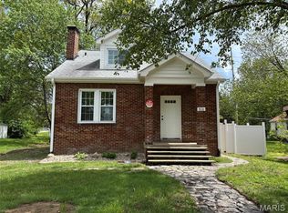910 N Church St, Belleville, IL 62220