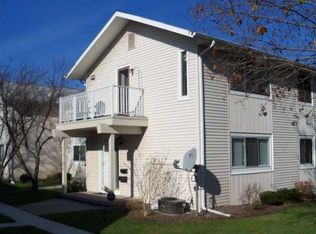 601 Eastbrooke Ln, Rochester, NY 14618