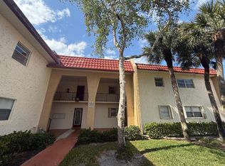 165 Lake Carol Dr #165, West Palm Beach, FL 33411