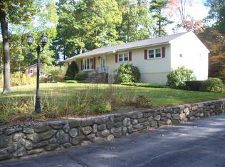 1 Marblehead Rd, Windham, NH 03087