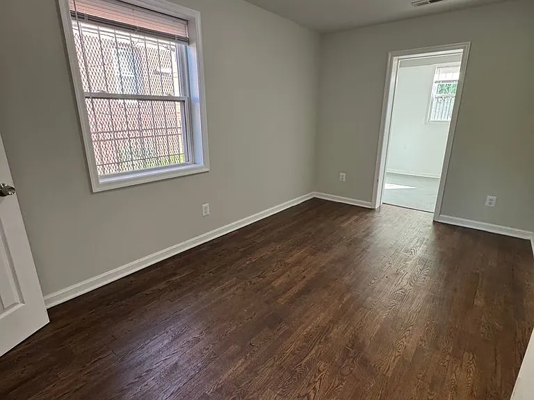 3035 30th St SE — Photo 2