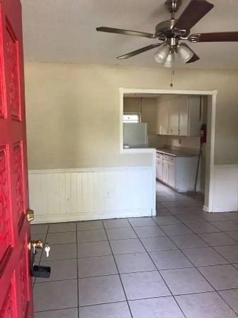 Building Photo - 205 Turner Dr