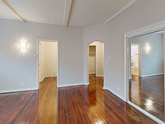 4th image of 4017 Country Club Dr #104