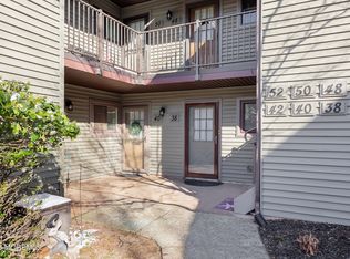 38 Medford Ct, Red Bank, NJ