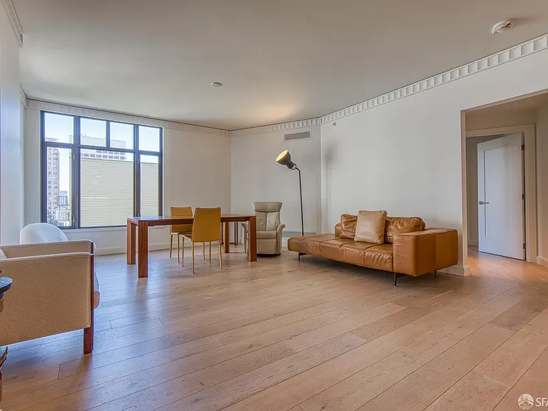 875 California St #403 — Photo 33