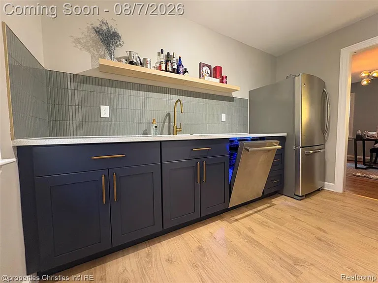 4468 Grayton St — Photo 10