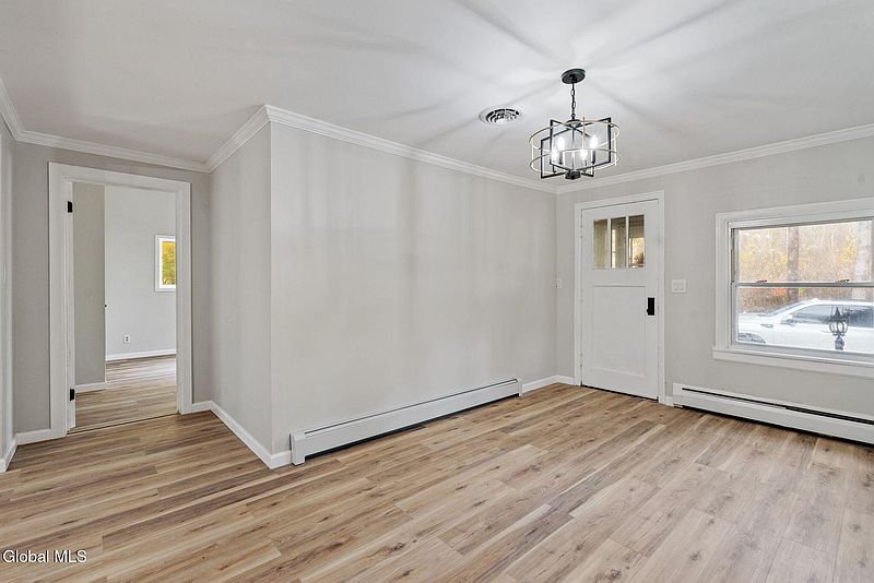 3rd image of 158 Lincoln Avenue