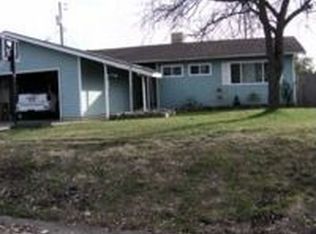 10545 Petticoat Junction Dr, Jamestown, CA 95327