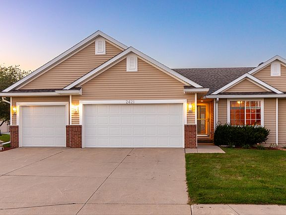 2nd image of 2421 Westwind Dr