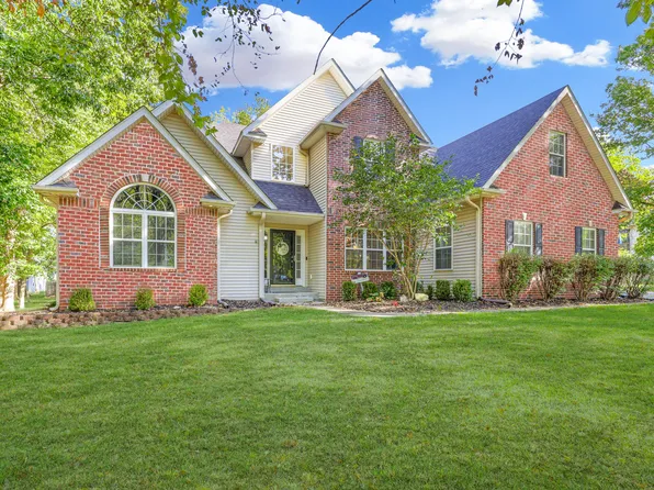 305 Crimson Oak Court, Joplin, MO 64801