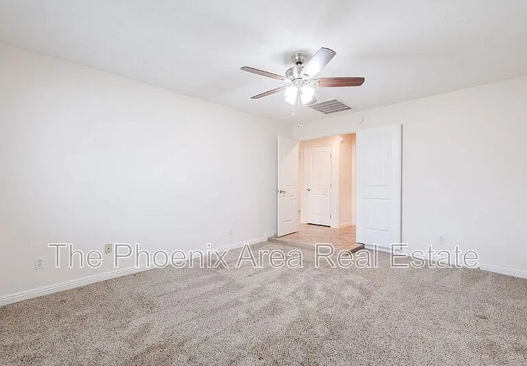 3231 N Woodburne Dr — Photo 21