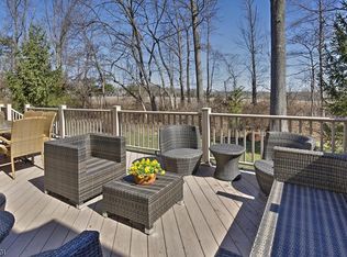 103 Farley Rd, Tewksbury Township, NJ 07830