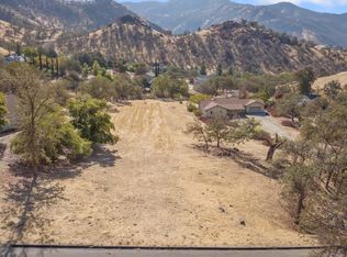 42149 Black Oak Dr, Three Rivers, CA 93271