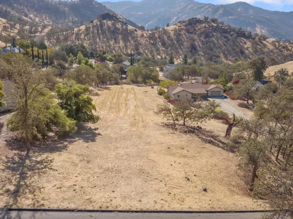 42149 Black Oak Drive, Three Rivers, CA 93271