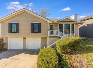 1863 Claywoods Pkwy, Liberty, MO 64068
