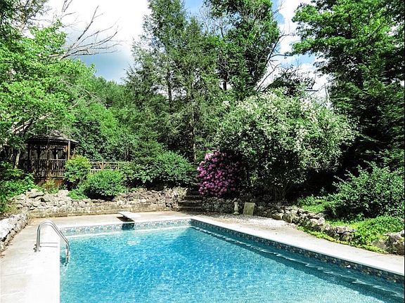 5th image of 1955 Gap Creek Rd