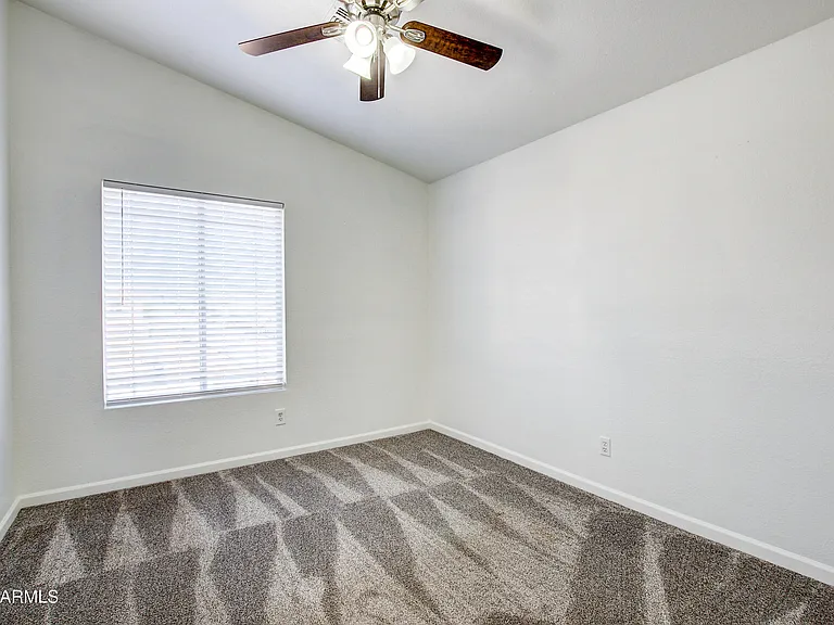 1550 N Sunset Pl — Photo 34