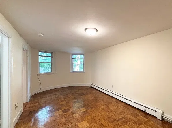 164 Winthrop Rd #2, Brookline, MA 02445
