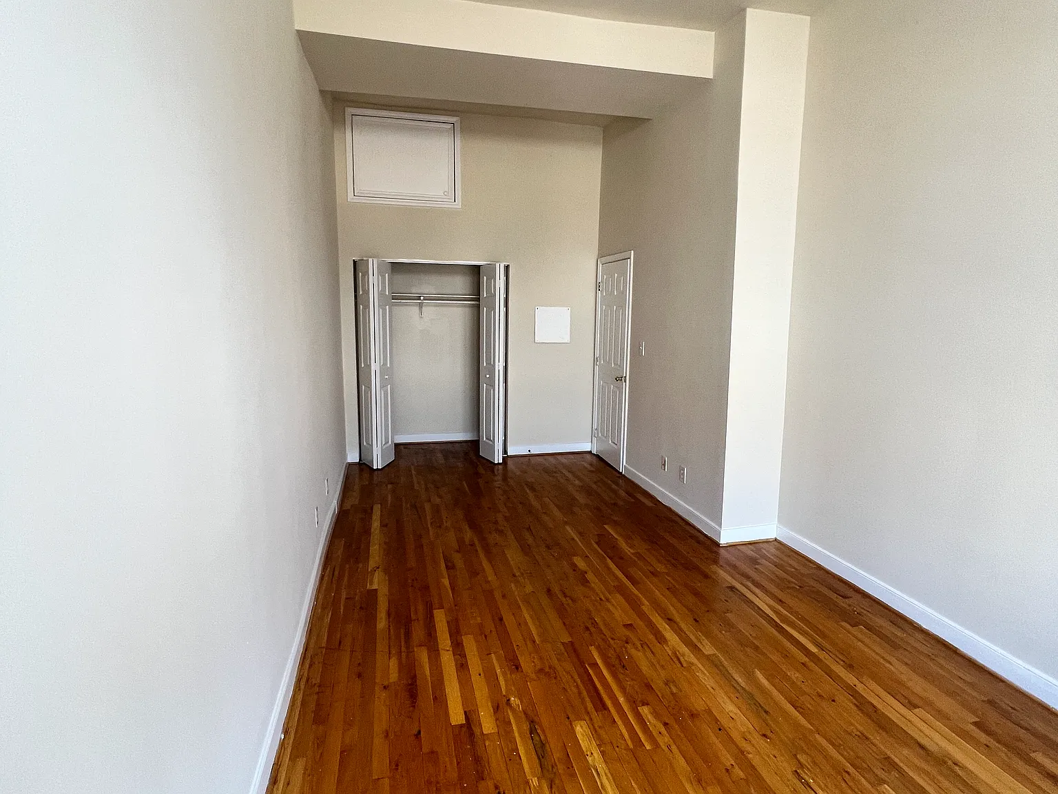 2 bed, 900 sqft, $1,595 — Photo 1