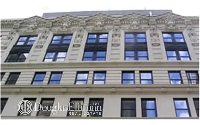 Rented by Douglas Elliman | media 29