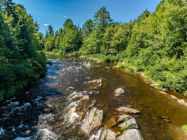23 Garneau Road, Bethlehem, NH 03574