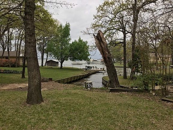 2nd image of 198 Bay Dr
