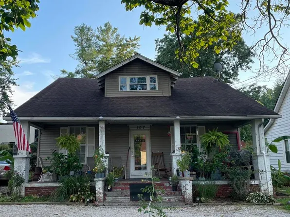 107 N Main St, Muldraugh, KY 40155