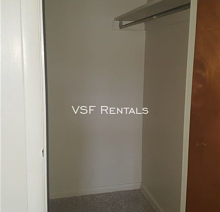 5th image of 110 Imperial Ct #101