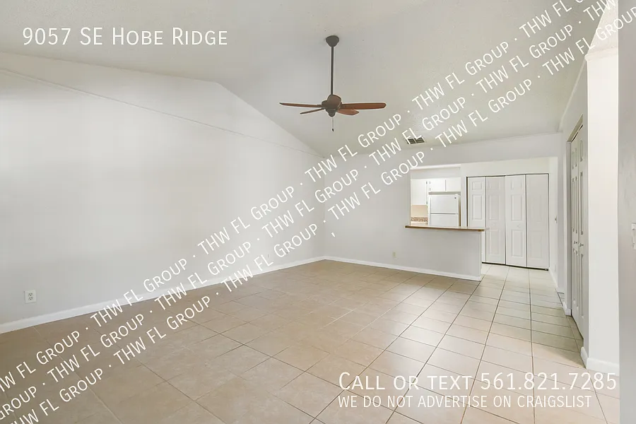 9057 SE Hobe Ridge 2 bedroom Condo! — Photo 4