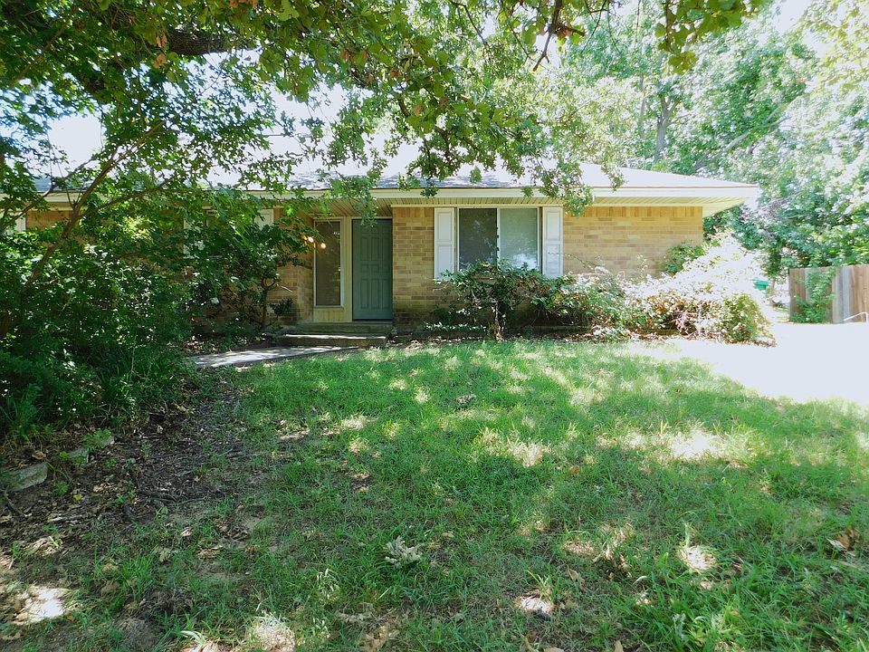1st image of 2204 Canterbury Ct #2204