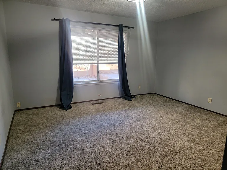 717 Fennel Ct SE — Photo 23