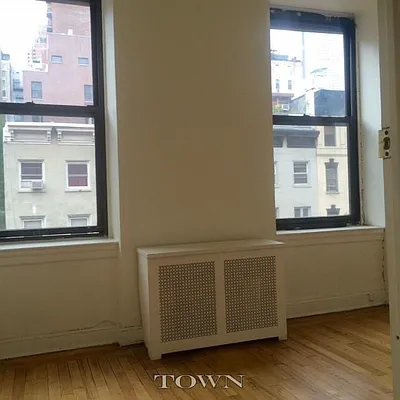 Rented by Town Residential | media 33