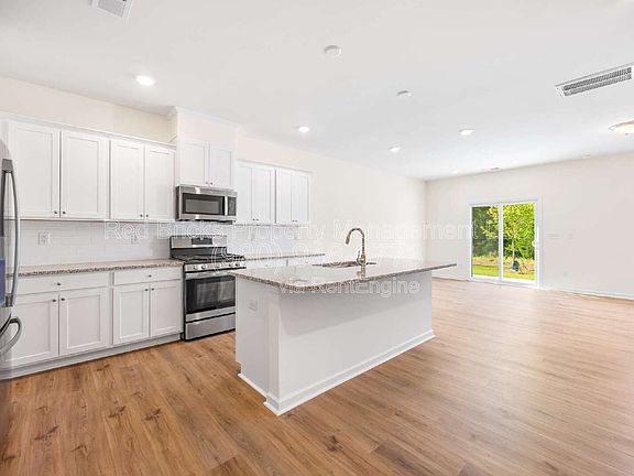 3rd image of 3576 Nimbell Rd