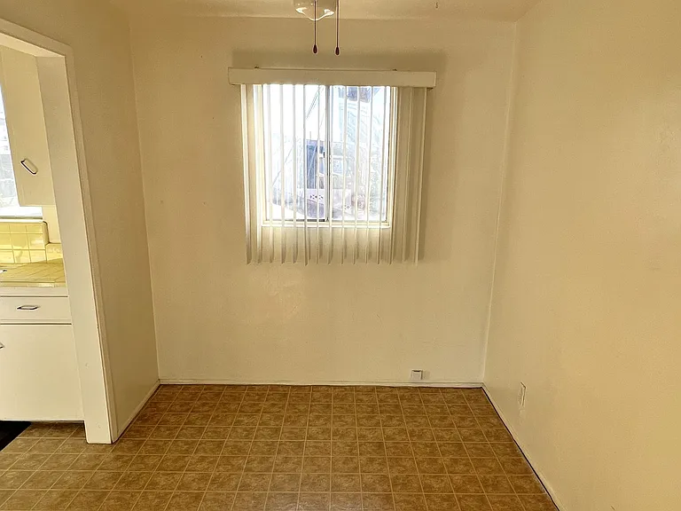 4425 N 8th Ave #8 — Photo 10