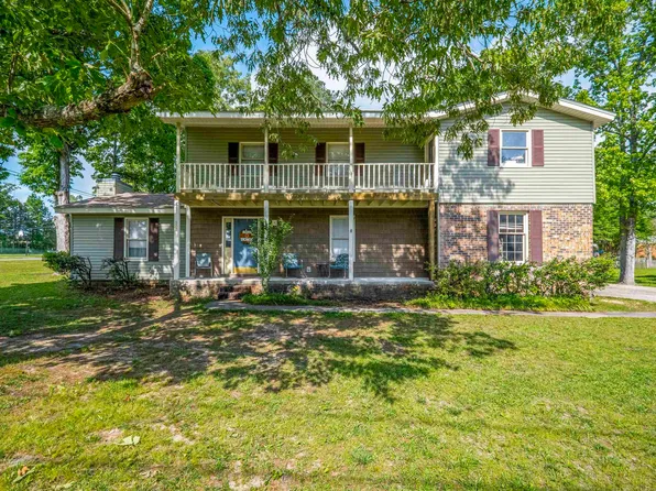 302 Warwick Pl, Rainbow City, AL 35906