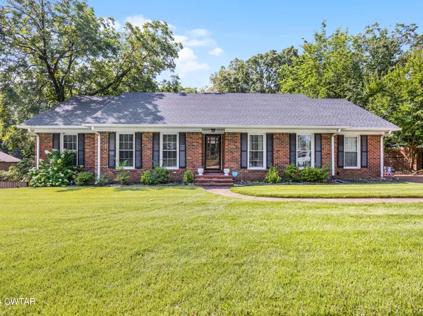 56 Villagewood Dr, Jackson, TN 38305