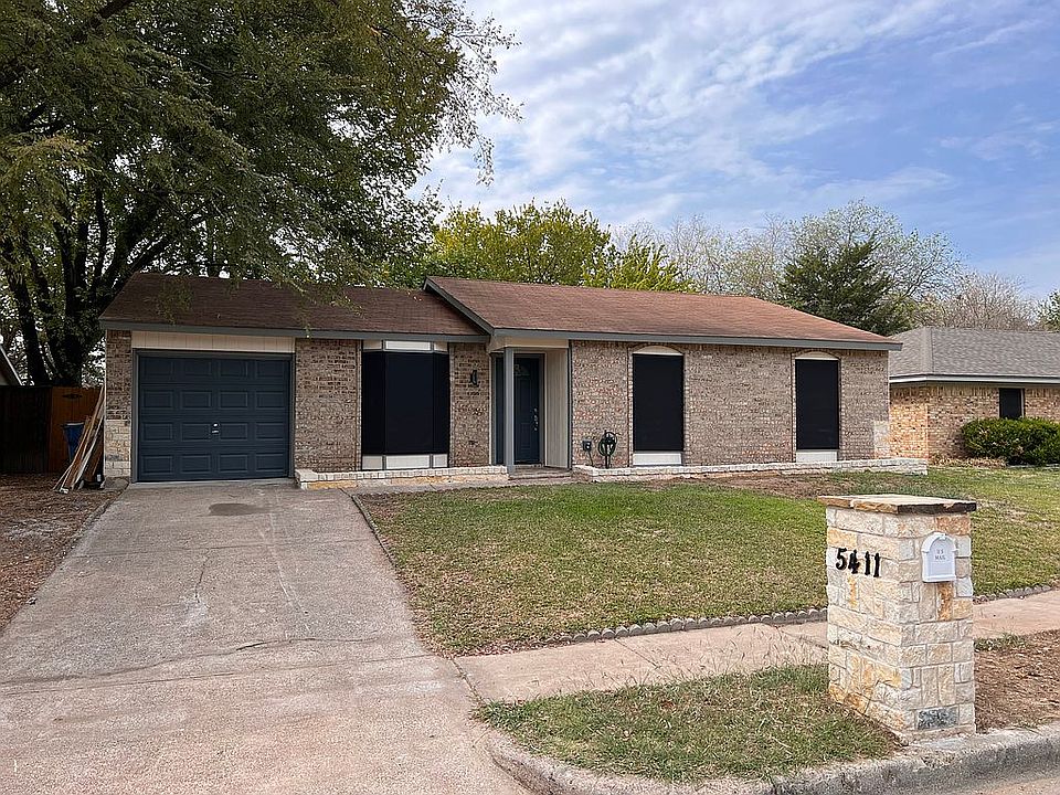 1st image of 5411 Kings Manor Dr