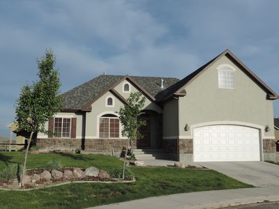 3812 E Pinehurst Dr, Eagle Mountain, UT, 84005