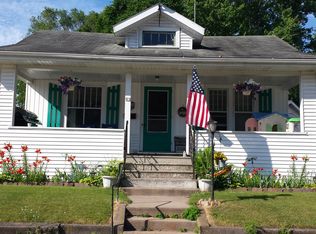 91 Brix St, Clintonville, WI 54929