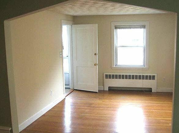 2nd image of 38 Hillcrest Cir