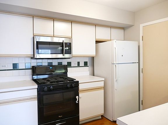 4th image of 332 Bunker Hill Cir #End