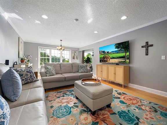 5th image of 11 Hilltop Terrace