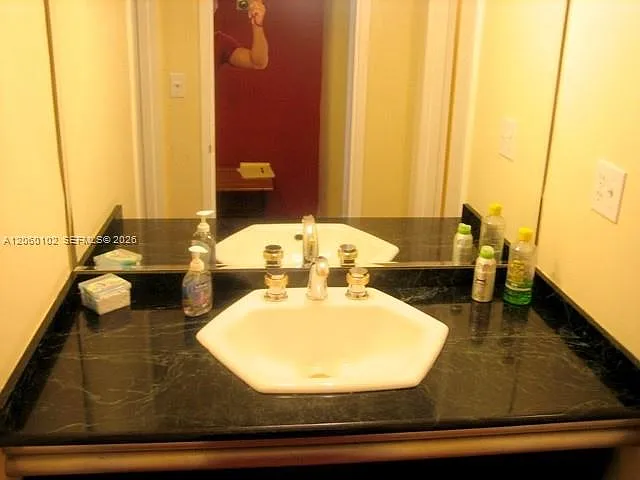 100 Lincoln Rd #427 — Photo 13