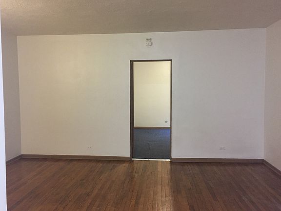 5th image of 217 Washington St APT 04
