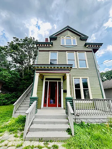 2708 W Main St. Photo 1