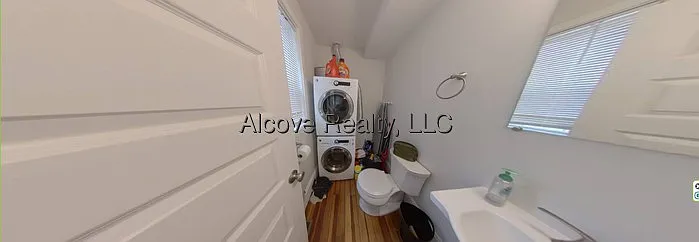 3 bed, 1.5 bath, $4,795 — Photo 3