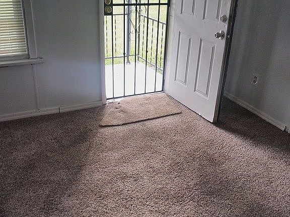 3rd image of 10049 Imperial Dr