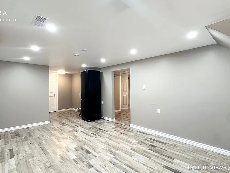 252 Southcrest Dr #2 — Photo 3
