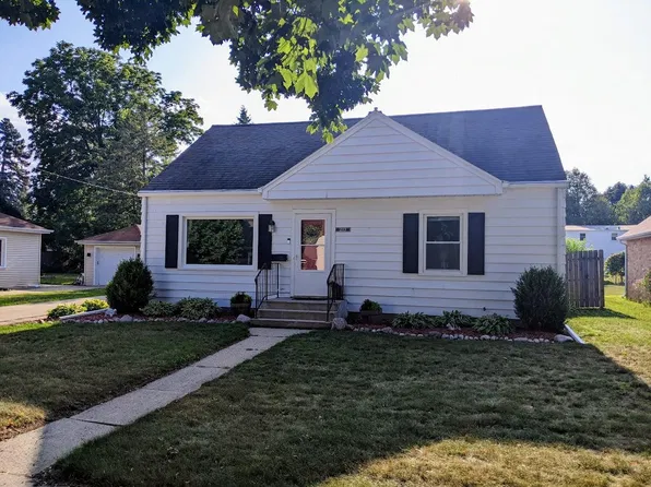 2113 N Division St, Appleton, WI 54911